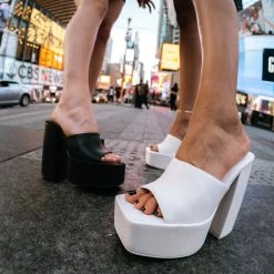 TRIXIE WHITE LEATHER -Stevemadden IMG 0873 1 grande 5cb16053 8054 4628 8d65 9ef6ea612fac