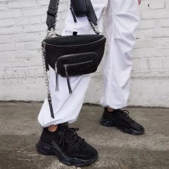 MAXIMA-R BLACK 15 MAXIMA-R BLACK -Stevemadden SM 2022 DECEMBER LIFESTYLE 09 BMAXIMA MAXIMA R 1171 CROP 504ae9c2 e59f 4985 b6e5 1318ddc3e183