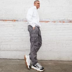 POSSESS WHITE MULTI -Stevemadden SM 2022 DECEMBER LIFESTYLE 16 POSSESS 0379 CROP