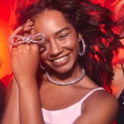 RHINESTONE TUBULAR EARRINGS SILVER -Stevemadden SM 2022 GLOBAL HOLIDAY 33 JEWELRY HERO 0007 R2 QC