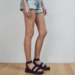 SASHES BLACK -Stevemadden SM 2023 INTL CANADA 14 SASHES 0340