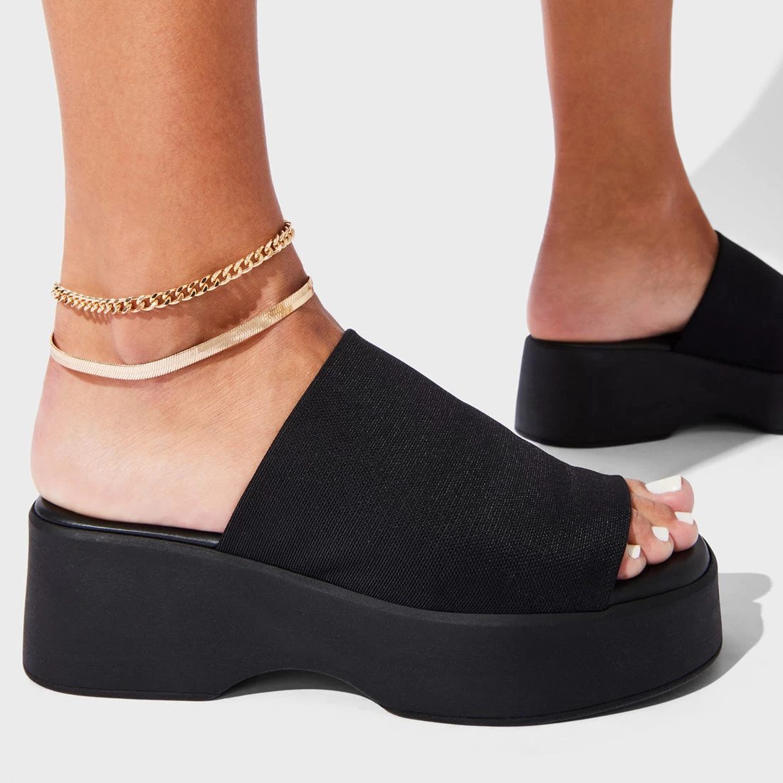 HERRINGBONE ANKLET GOLD 4 HERRINGBONE ANKLET GOLD - Image 2