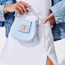 BGLANCE BLUE -Stevemadden SM 2023 MARCH STILLS 35 BGLANCED 1449